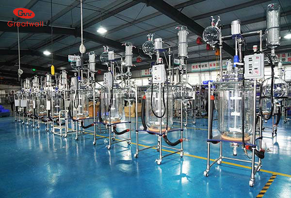 玻璃反應釜控溫介質怎么選擇？